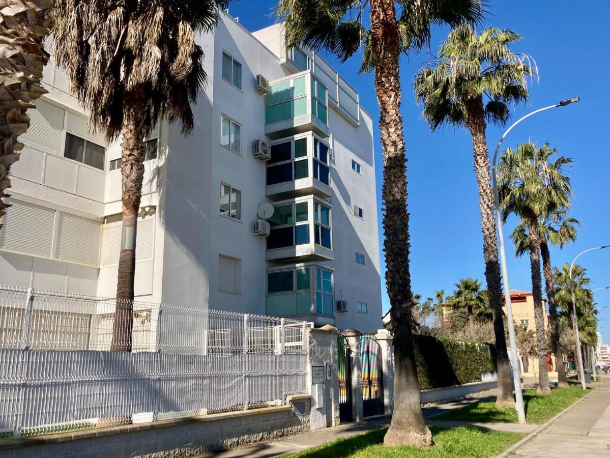 Atico Valdelagrana Playa - Aire Acondicionado Y Piscina Leilighet El Puerto de Santa María Eksteriør bilde