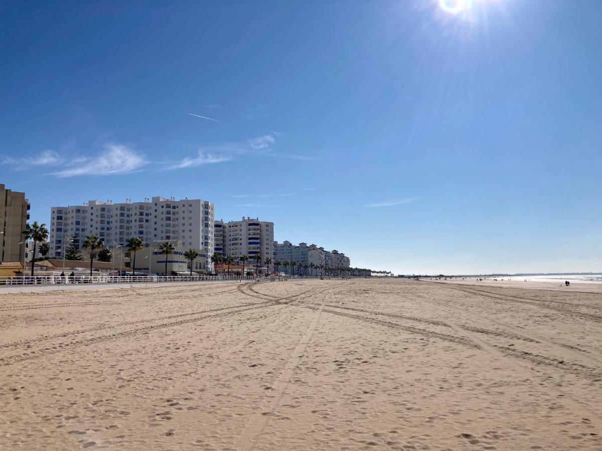 Atico Valdelagrana Playa - Aire Acondicionado Y Piscina Leilighet El Puerto de Santa María Eksteriør bilde